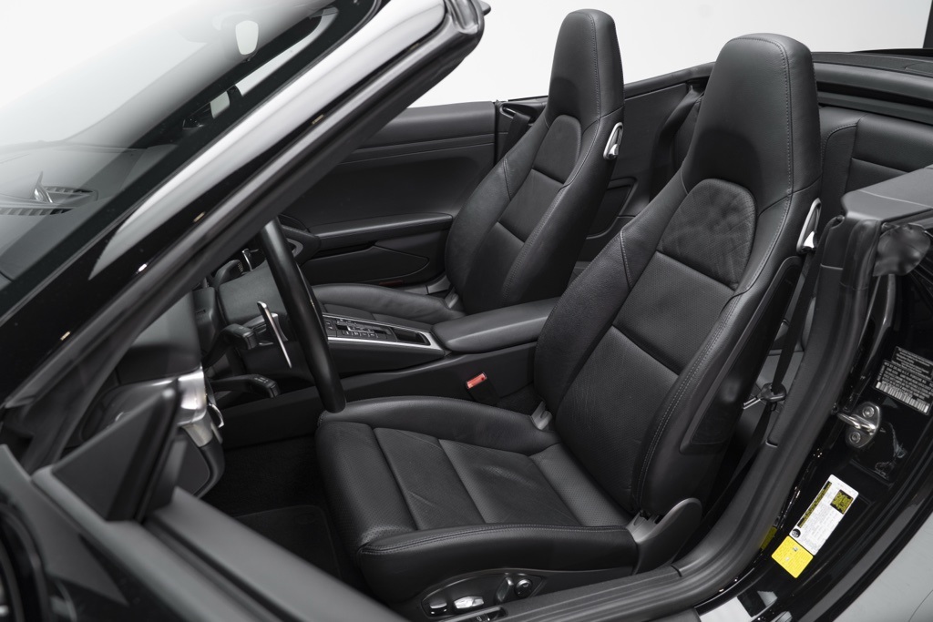 2015 Porsche 911 - Thumbnail 3