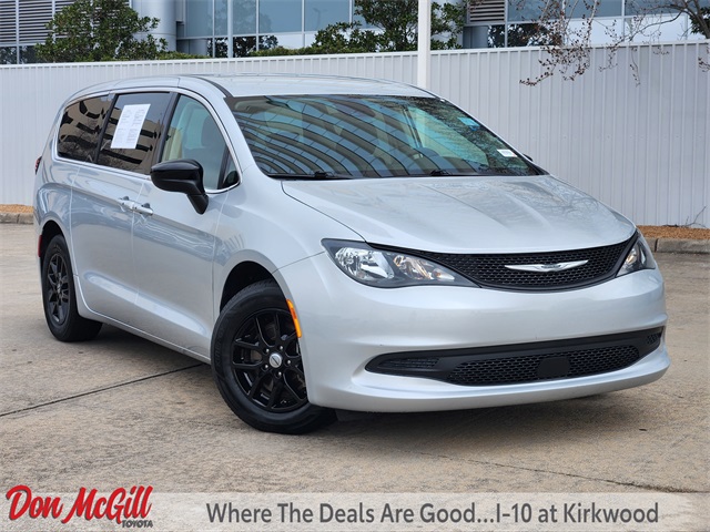 2024 Chrysler Voyager LX FWD