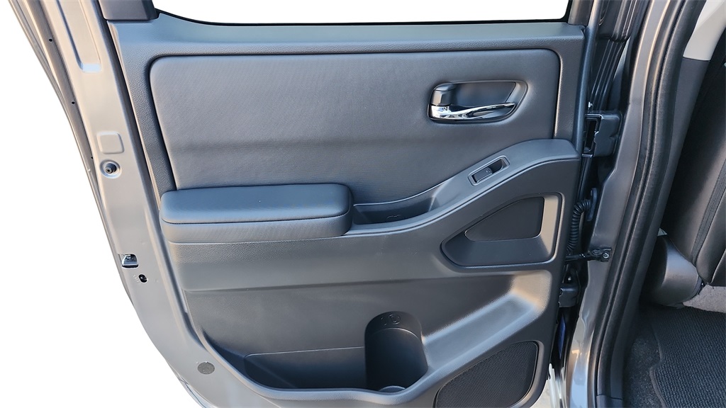 2024 Nissan Frontier