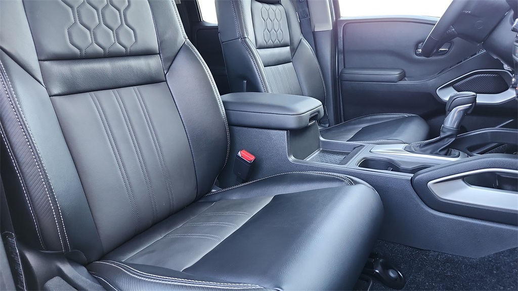 2024 Nissan Frontier