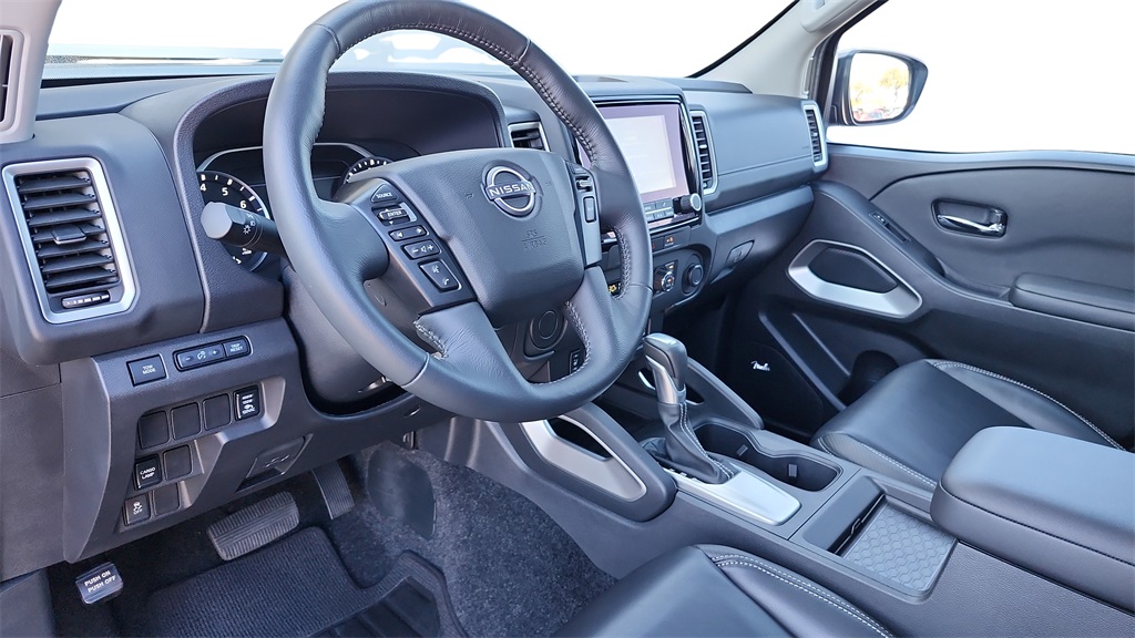 2024 Nissan Frontier