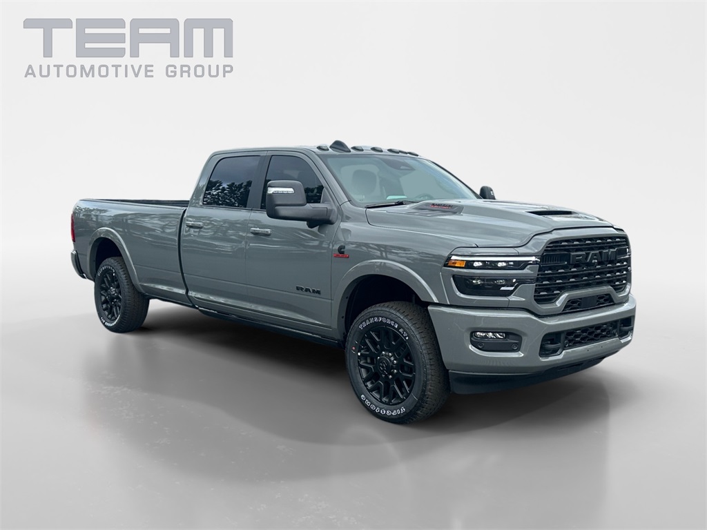 2026 RAM 3500 Limited Crew Cab LB 4WD