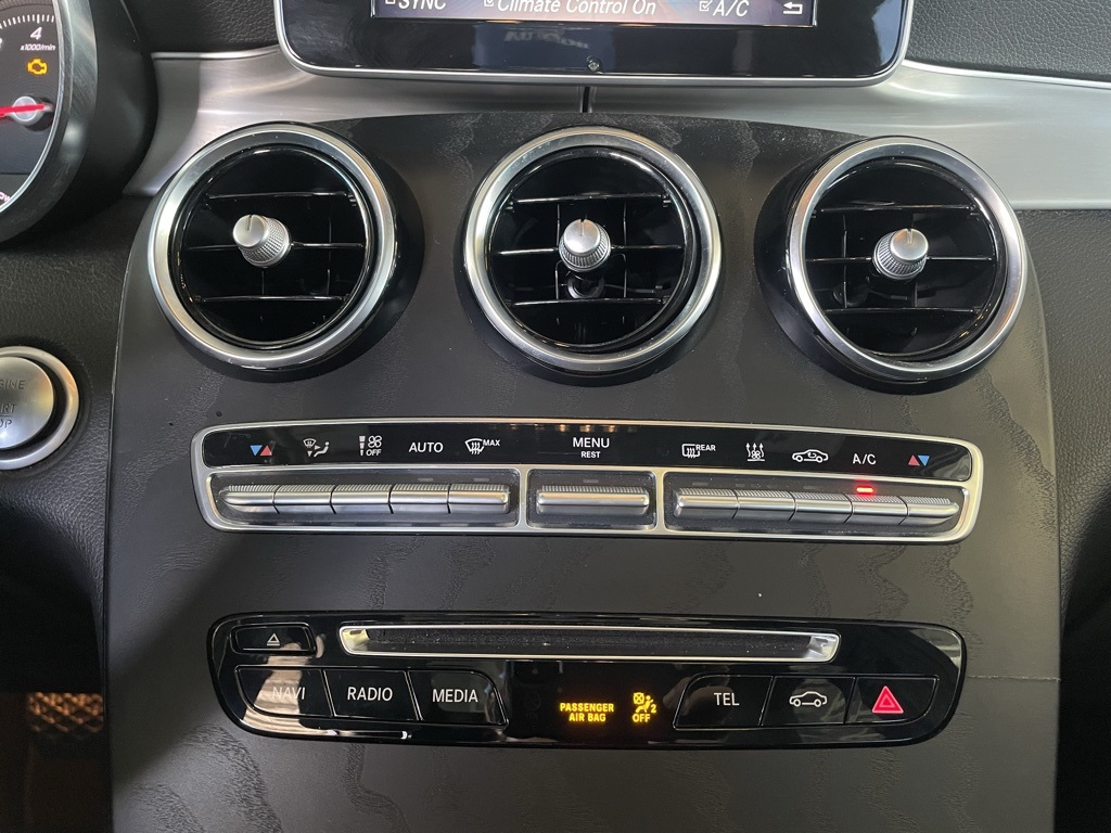 Thumbnail: 2019 Mercedes-Benz GLC - 20