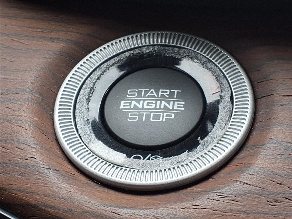 2022 Jeep Grand Cherokee Summit 4xe White at Big Star Chrysler Jeep Dodge Ram 