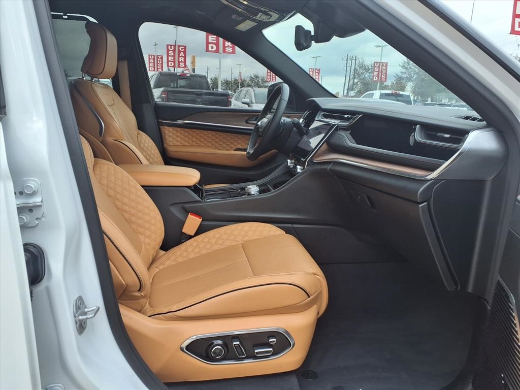 2022 Jeep Grand Cherokee Summit 4xe White at Big Star Chrysler Jeep Dodge Ram 