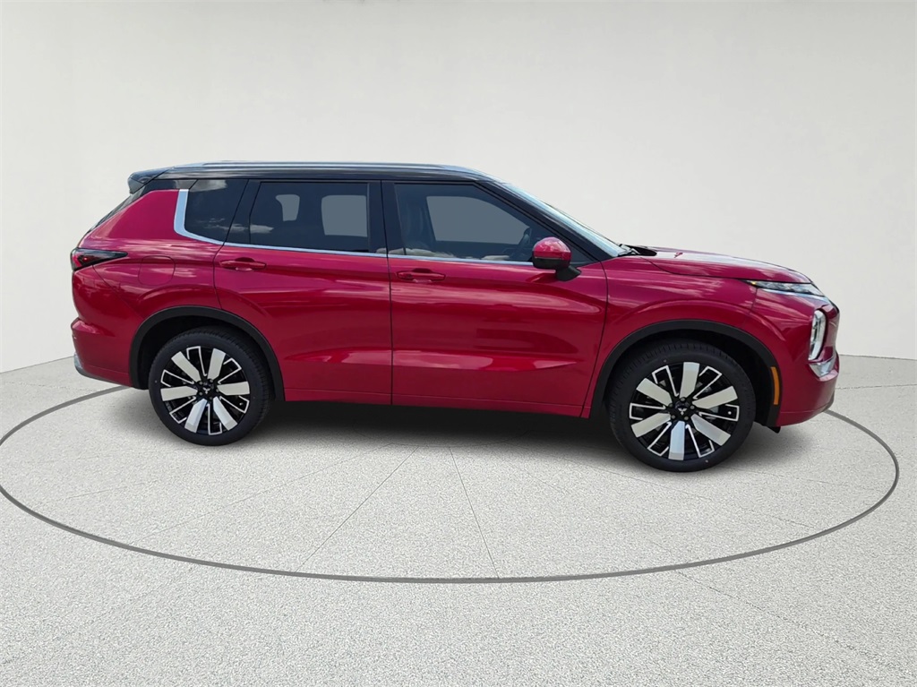 2025 Mitsubishi Outlander SEL - 3