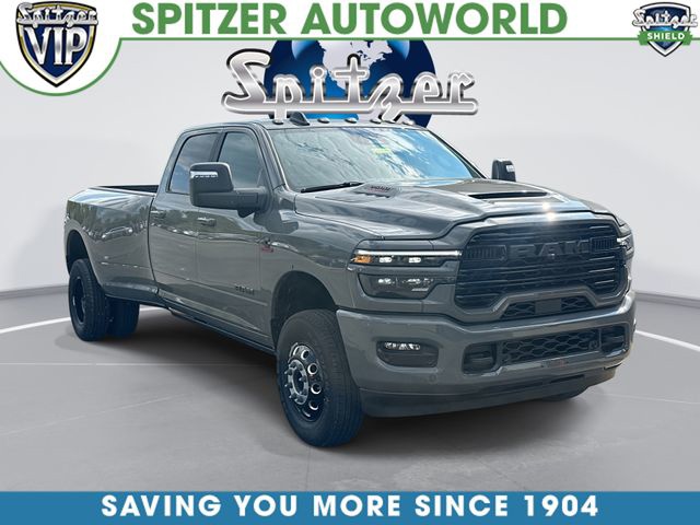 Ceramic Gray Clearcoat 2026 RAM 3500 Pickup Truck Four-Wheel Drive 8-Speed Automatic