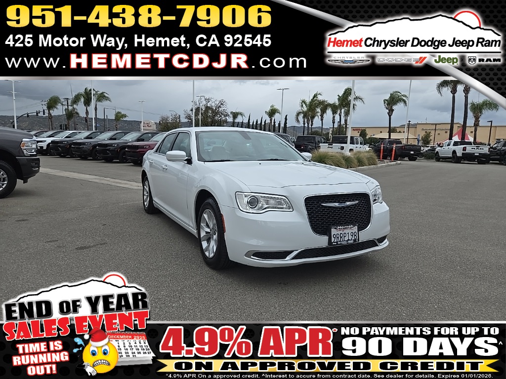 2023 Chrysler 300 Touring RWD