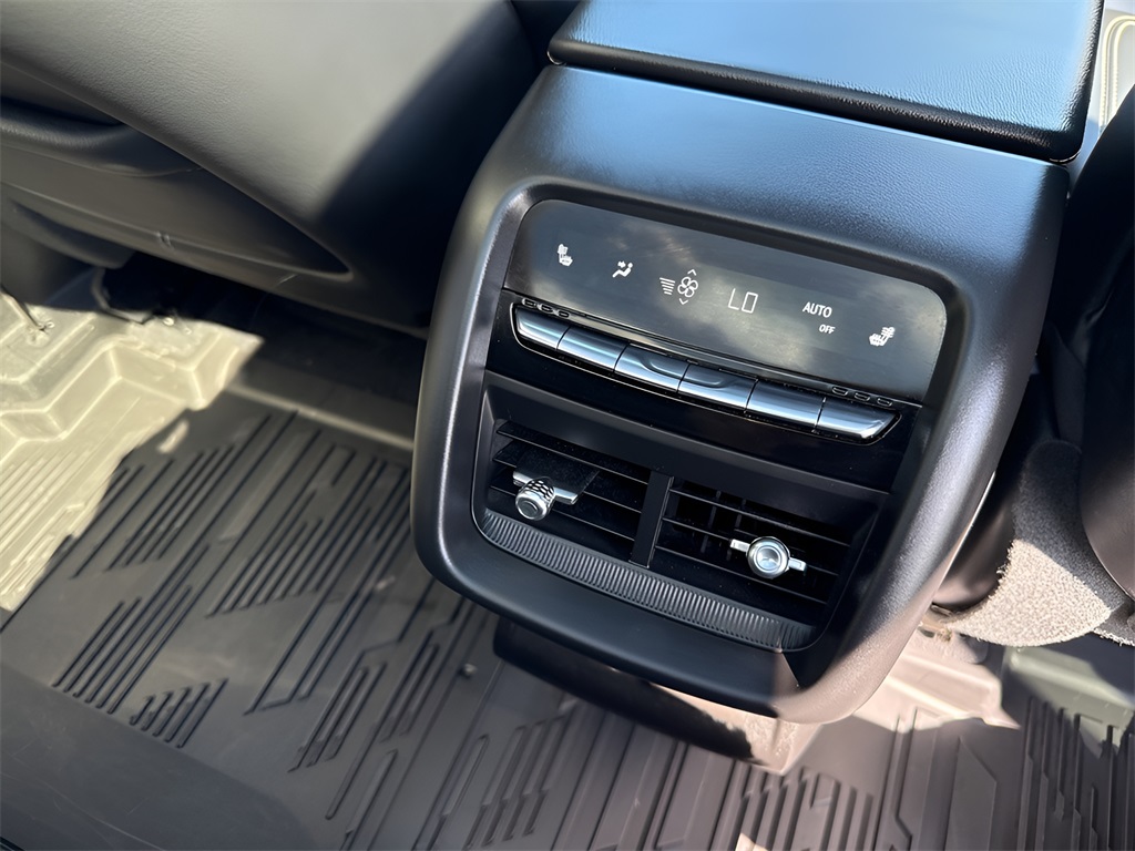 2024 Cadillac LYRIQ