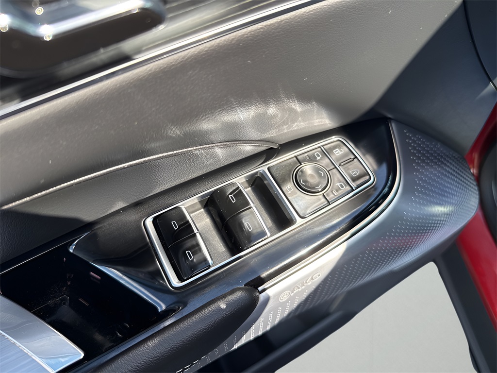 2024 Cadillac LYRIQ