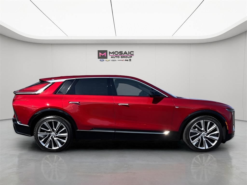 2024 Cadillac LYRIQ