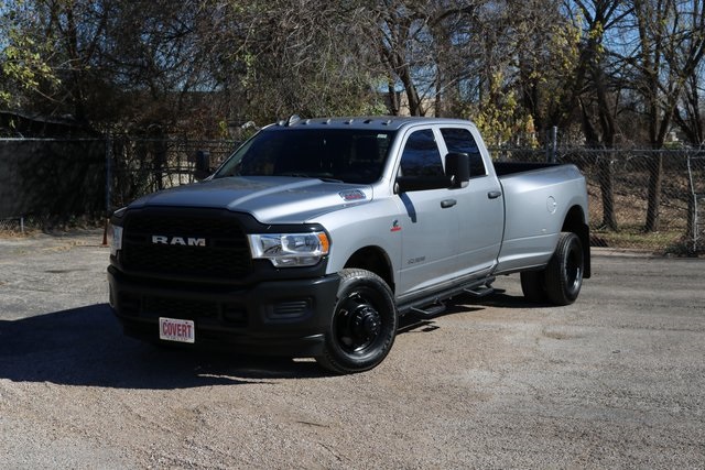 2022 RAM 3500 Tradesman Crew Cab LB DRW RWD