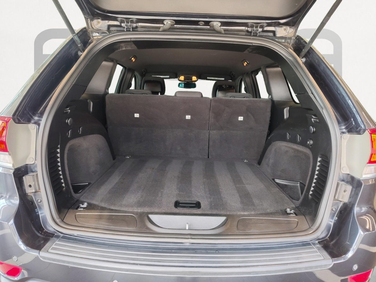 Used Car 2015 Jeep Grand Cherokee  Laredo For Sale Under $12,000 In San Antonio, Texas