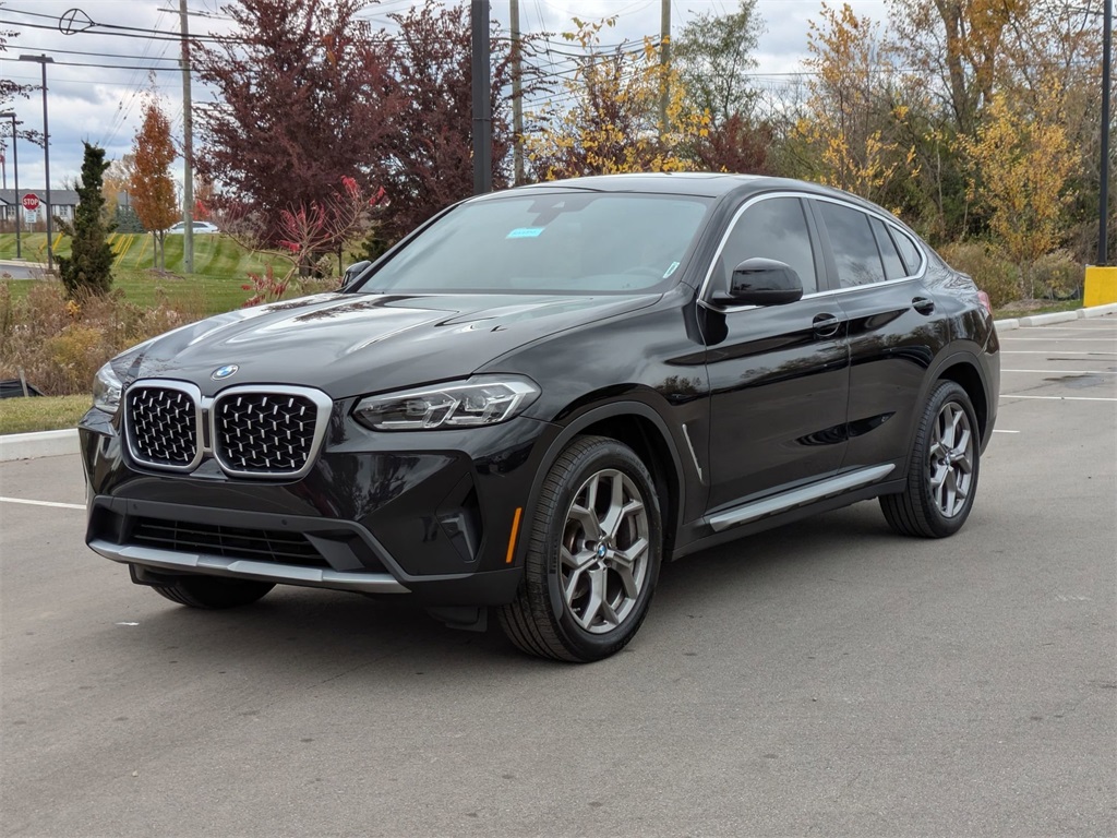 2023 BMW X4 xDrive30i