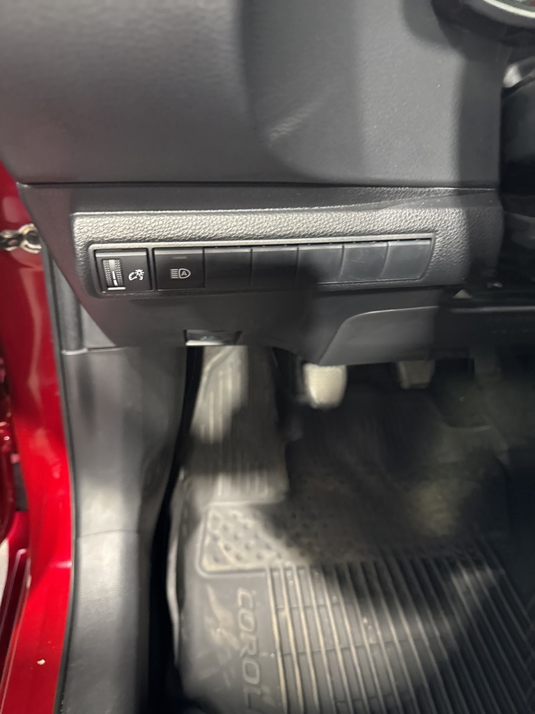 Thumbnail: 2022 Toyota Corolla - 31