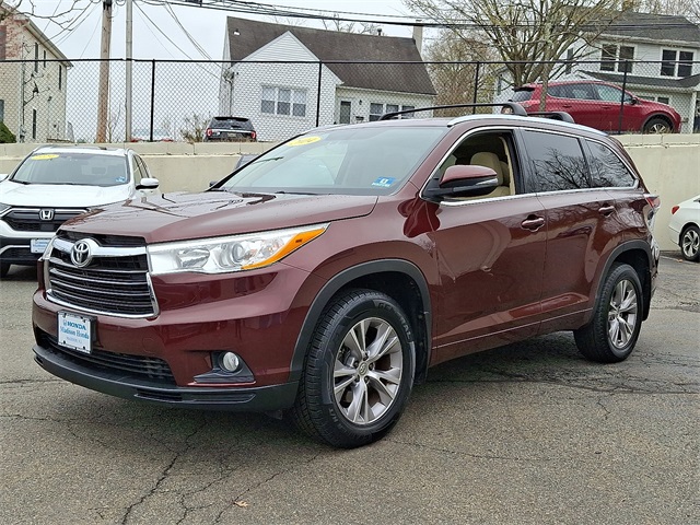 Ooh La La Rouge Mica 2014 Toyota Highlander XLE AWD SUV / Crossover All-Wheel Drive 6-Speed Automatic Overdrive