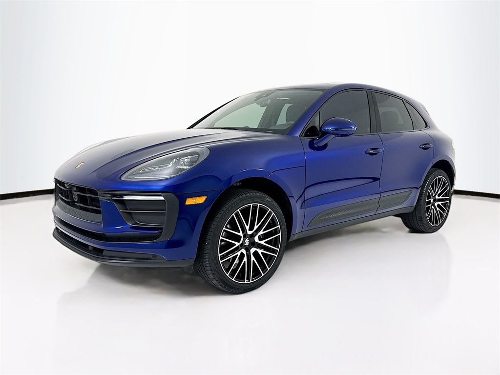 2025 Porsche Macan