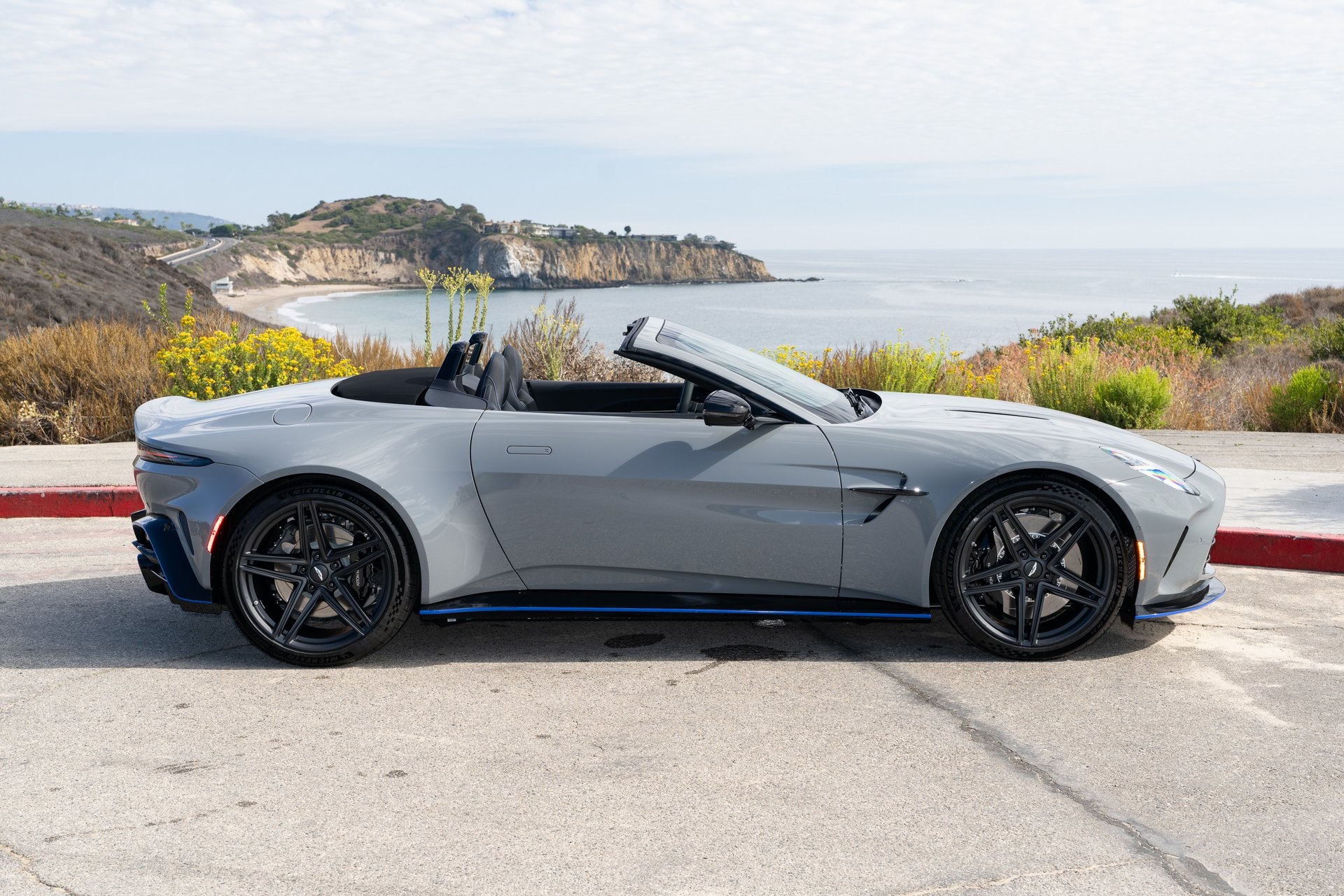 Aston Martin 2026 Vantage 
