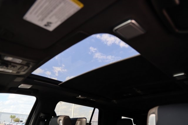 2024 Cadillac Escalade Sport Platinum - 10