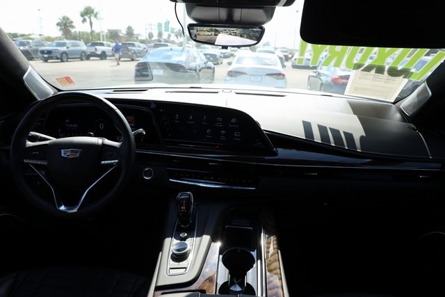 2024 Cadillac Escalade Sport Platinum - 11