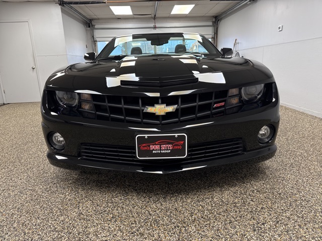 2012 Chevrolet Camaro SS photo 2