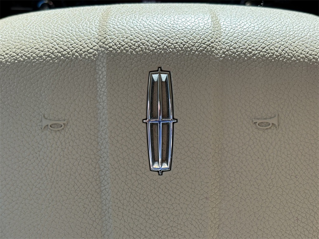 Used Car 2007 Lincoln Navigator L  Base For Sale Under $15,000 In San Marcos, Texas