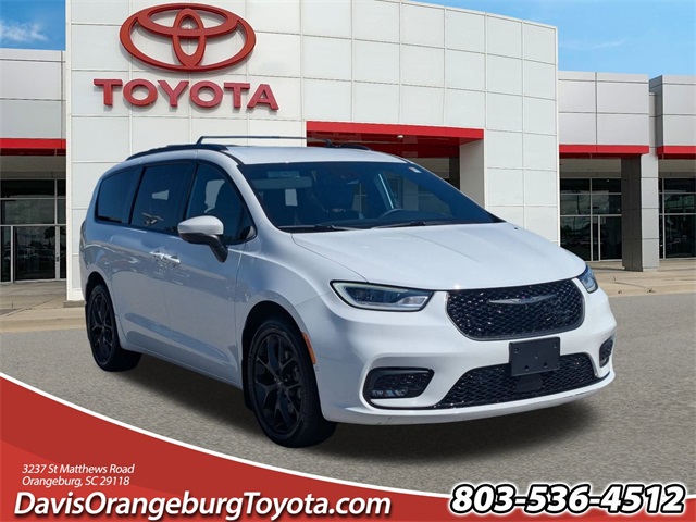 2023 Chrysler Pacifica Touring L White at Browns Ford of Amsterdam