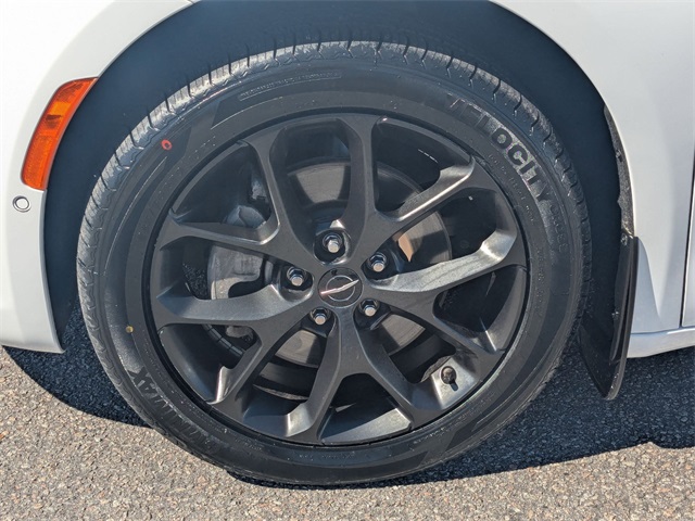 2023 Chrysler Pacifica Touring L White at Browns Ford of Amsterdam