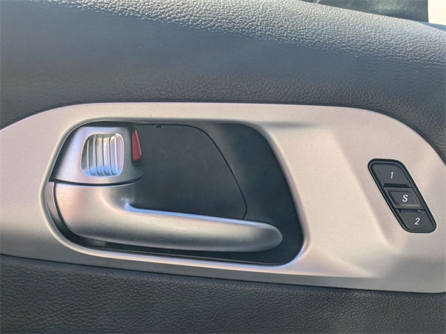 2023 Chrysler Pacifica Touring L White at Browns Ford of Amsterdam