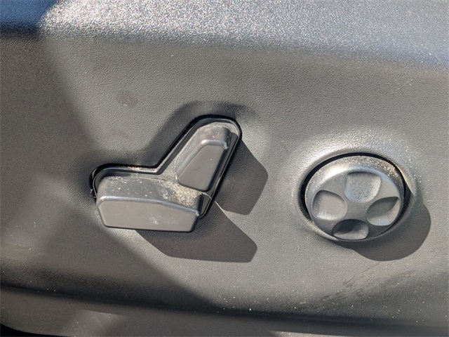 2023 Chrysler Pacifica Touring L White at Browns Ford of Amsterdam