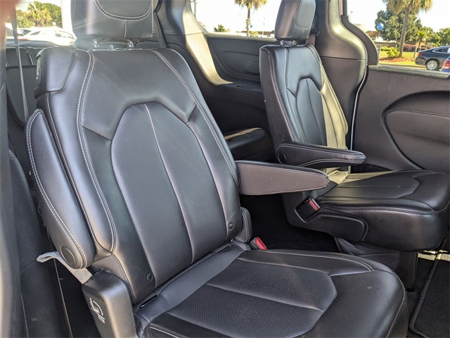 2023 Chrysler Pacifica Touring L White at Browns Ford of Amsterdam