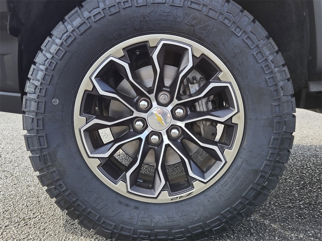 2019 Chevrolet Colorado ZR2 - 9