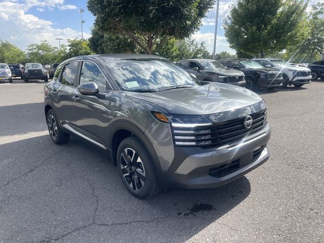 2025 Nissan Kicks SV AWD's photo