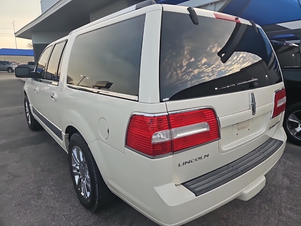 Used Car 2007 Lincoln Navigator L  Base For Sale Under $10,000 In San Marcos, Texas