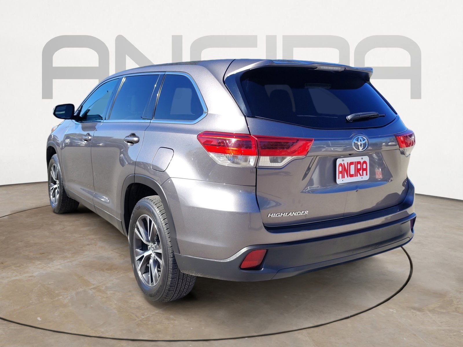 Used Car 2019 Toyota Highlander  Le For Sale Under $20,000 In San Antonio, Texas