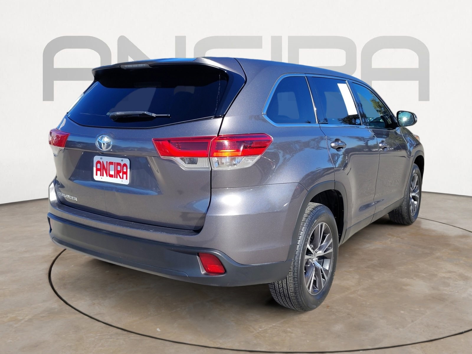 Used Car 2019 Toyota Highlander  Le For Sale Under $20,000 In San Antonio, Texas