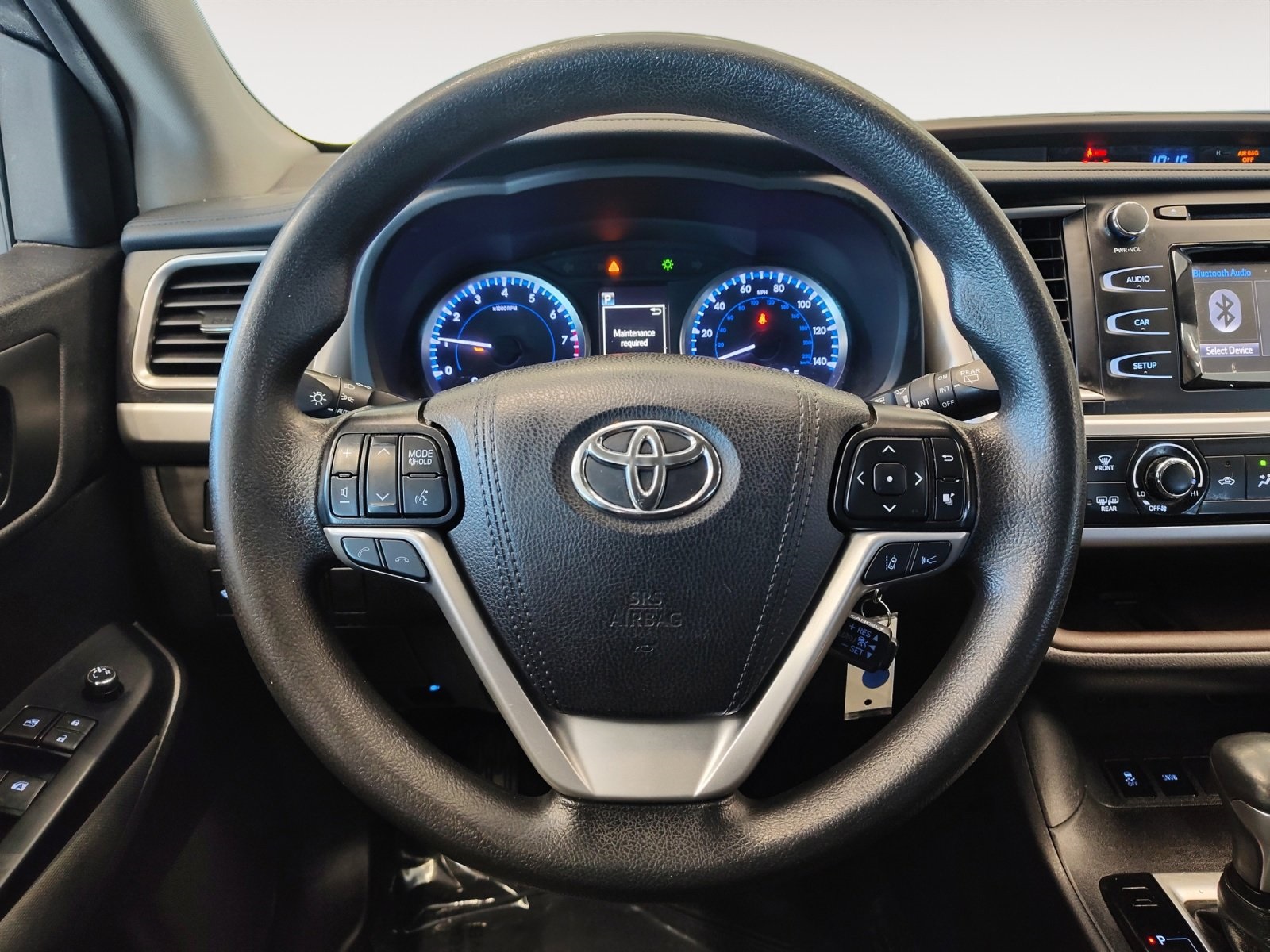 Used Car 2019 Toyota Highlander  Le For Sale Under $20,000 In San Antonio, Texas