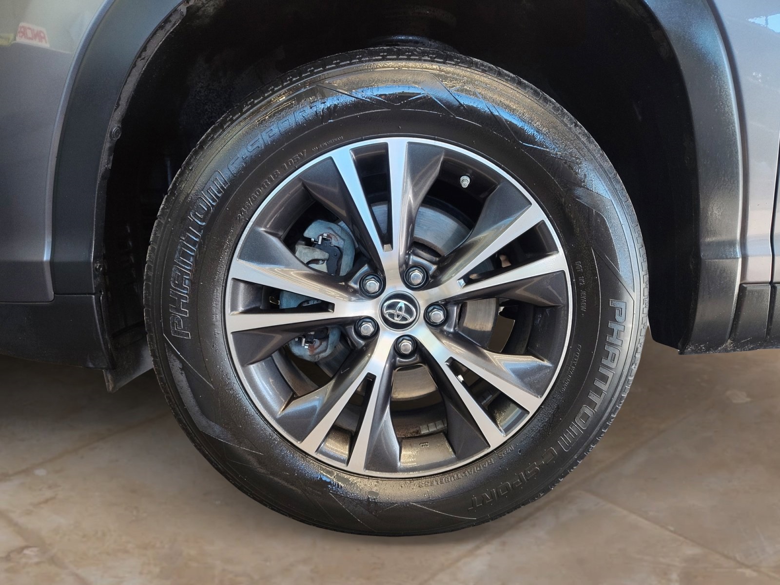 Used Car 2019 Toyota Highlander  Le For Sale Under $20,000 In San Antonio, Texas