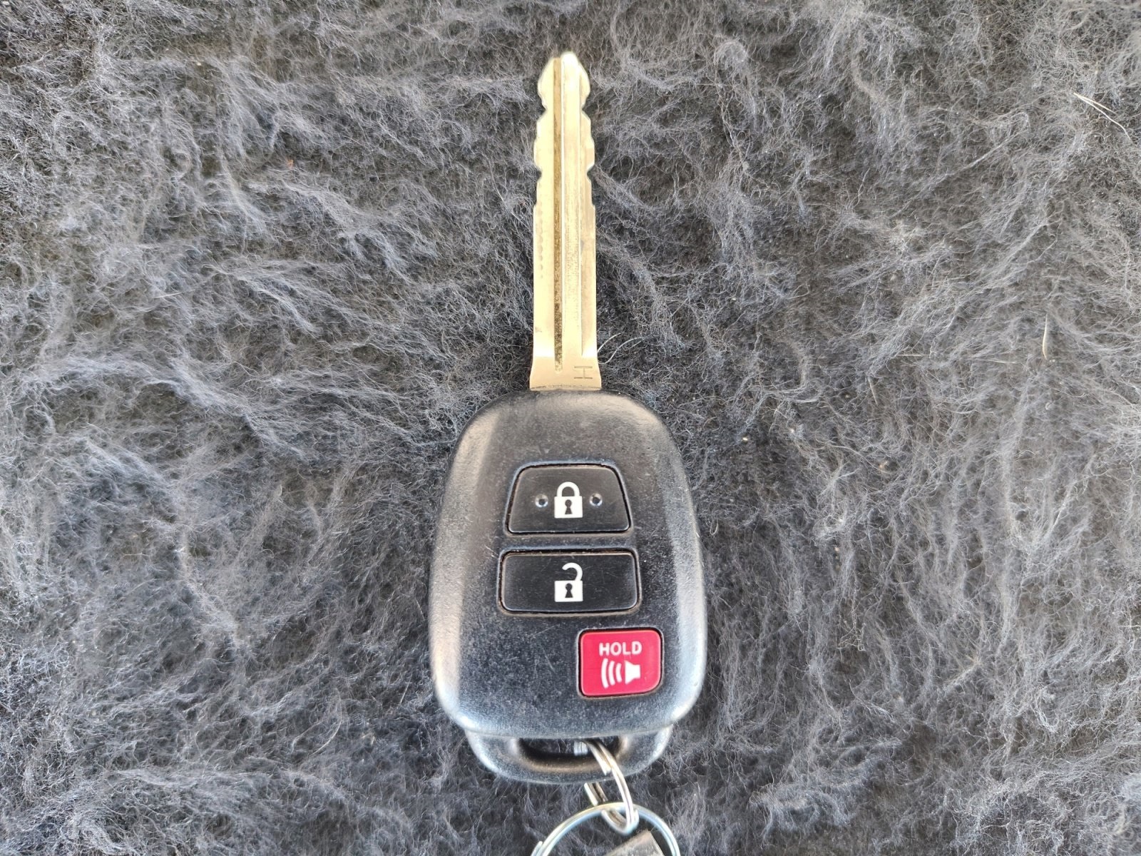 Used Car 2019 Toyota Highlander  Le For Sale Under $20,000 In San Antonio, Texas