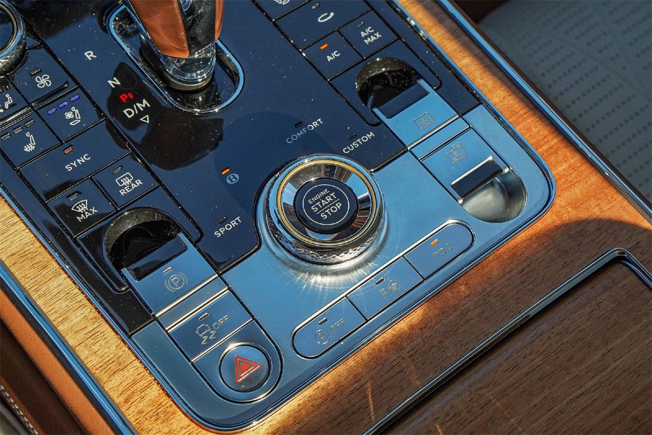 Used Car 2022 Bentley Flying Spur  W12 For Sale Under $180,000 In Austin, Texas