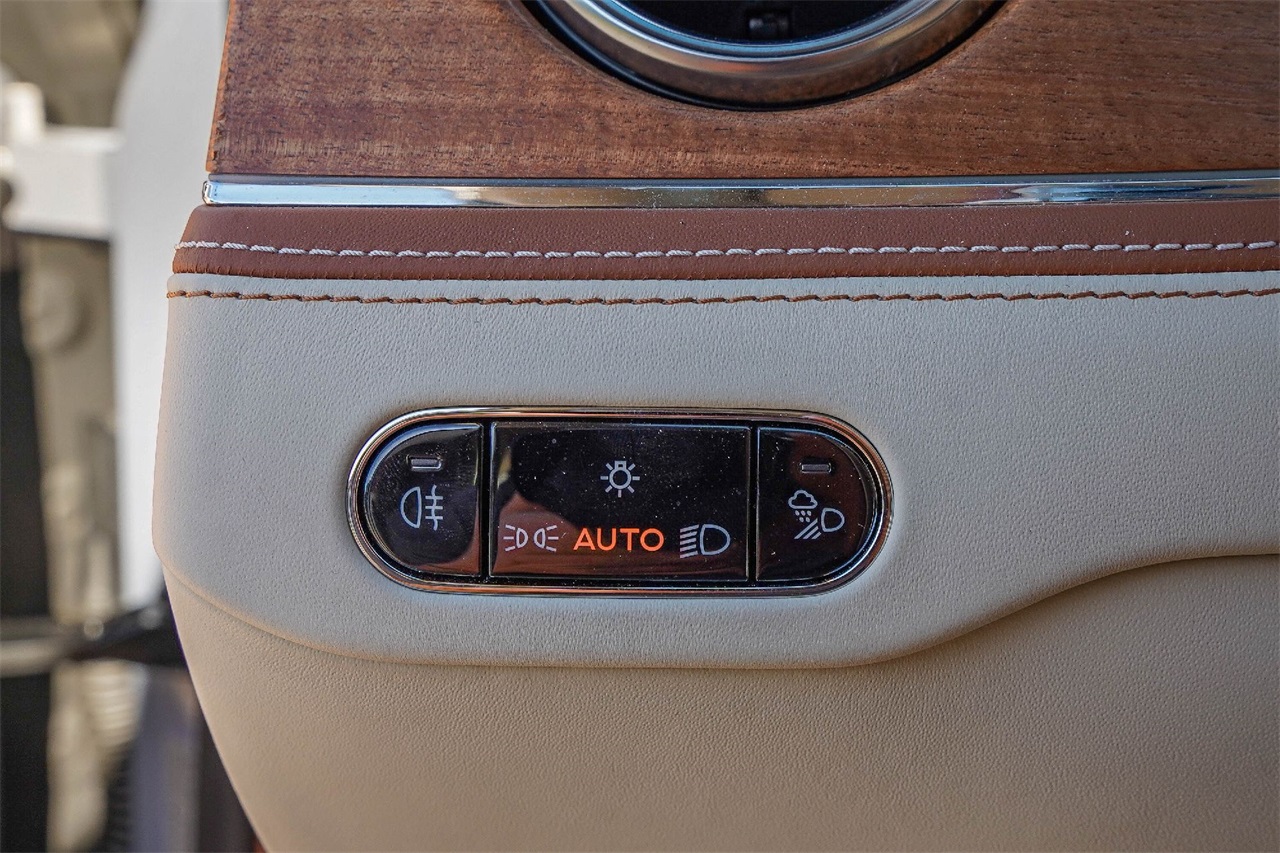 Used Car 2022 Bentley Flying Spur  W12 For Sale Under $180,000 In Austin, Texas