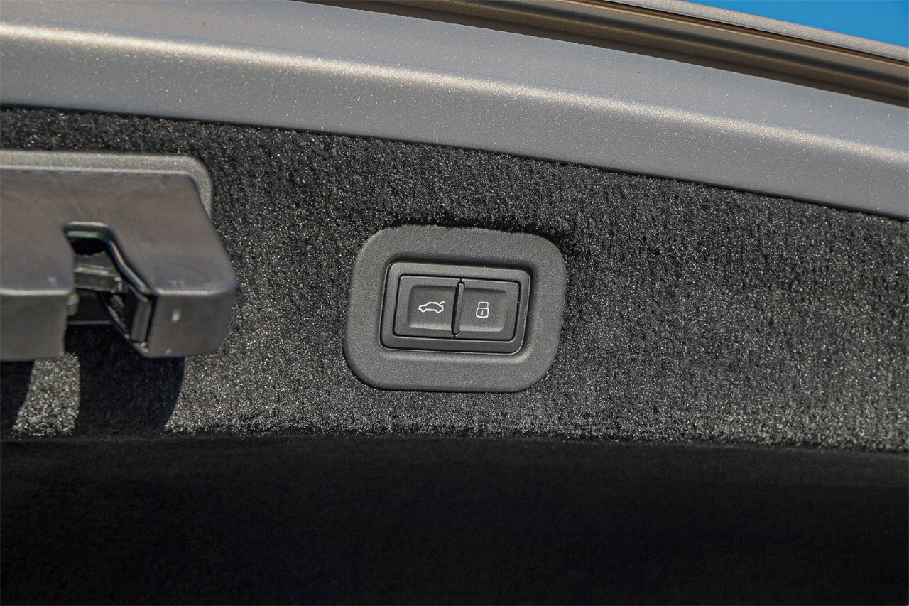 Used Car 2022 Bentley Flying Spur  W12 For Sale Under $180,000 In Austin, Texas