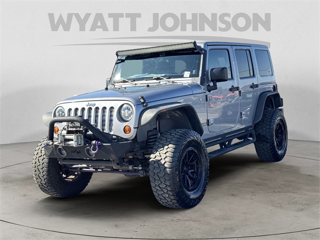 2013 Jeep Wrangler Unlimited Sahara 4WD