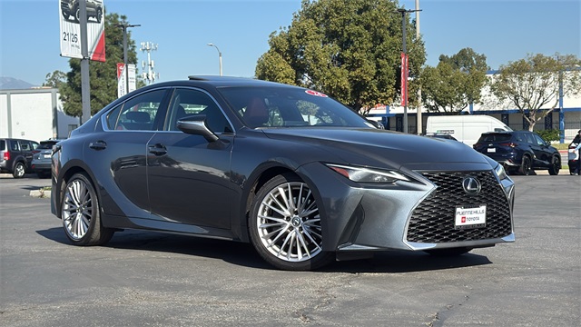 2024 Lexus IS 300 RWD
