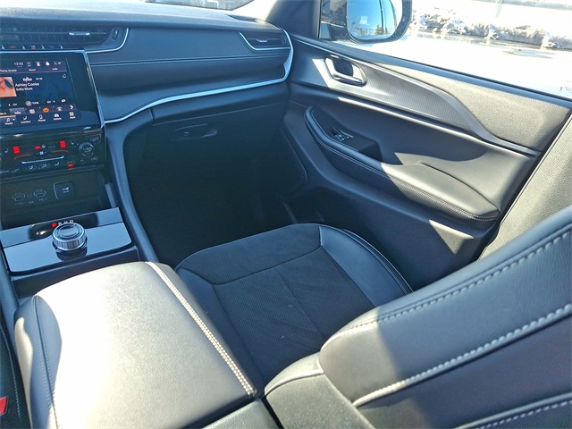 2025 Jeep Grand Cherokee L Altitude X for sale at PATRIOT BUICK GMC OF BOYERTOWN