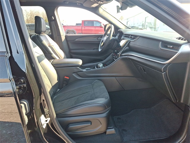 2025 Jeep Grand Cherokee L Altitude X for sale at PATRIOT BUICK GMC OF BOYERTOWN