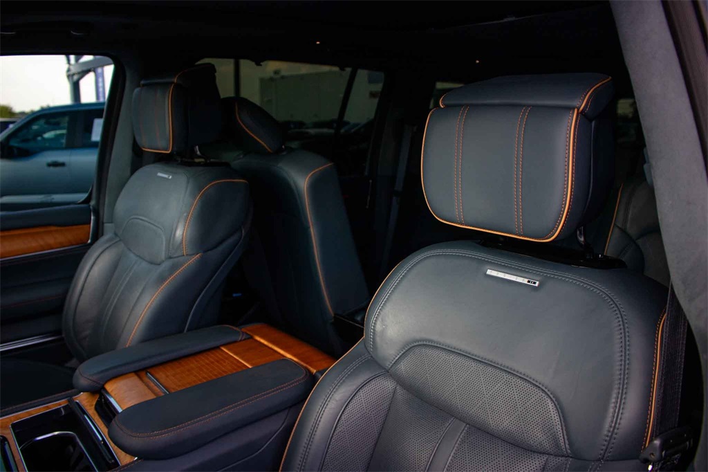 Used Car 2022 Jeep Grand Wagoneer  Series Ii For Sale Under $70,000 In San Marcos, Texas
