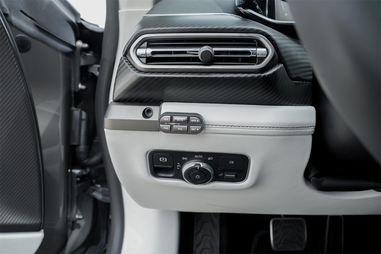 Used Car 2025 Aston Martin Vanquish  V12 For Sale Under $440,000 In Austin, Texas