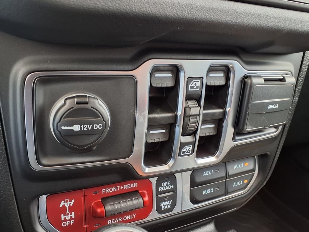 2025 Jeep Wrangler Rubicon - 8