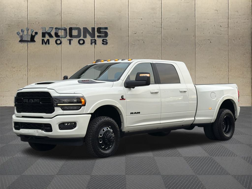 2024 RAM 3500 Limited Mega Cab DRW 4WD